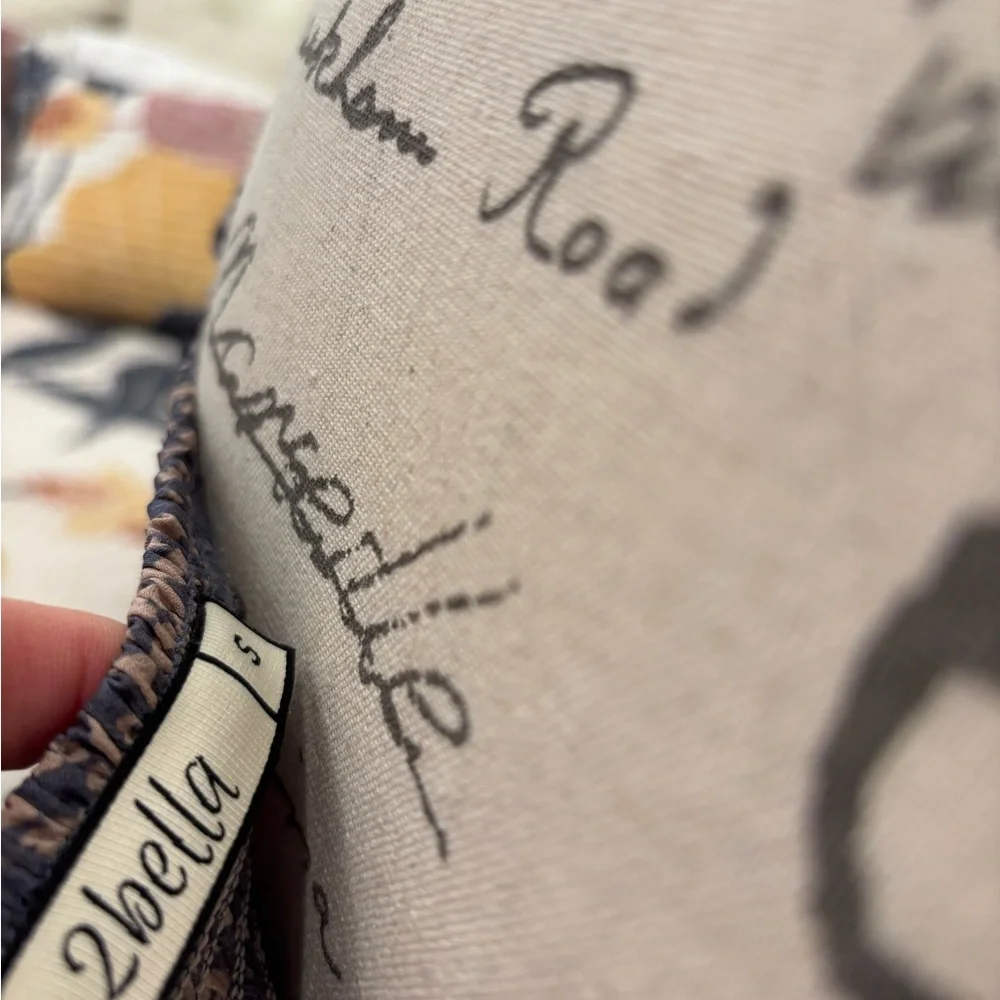 Chic Navy Floral Mini Dress - Picture 6 of 7